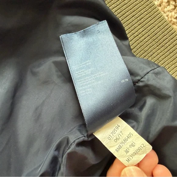 Tommy Hilfiger Olive Green Puffer Jacket - Picture 6 of 9